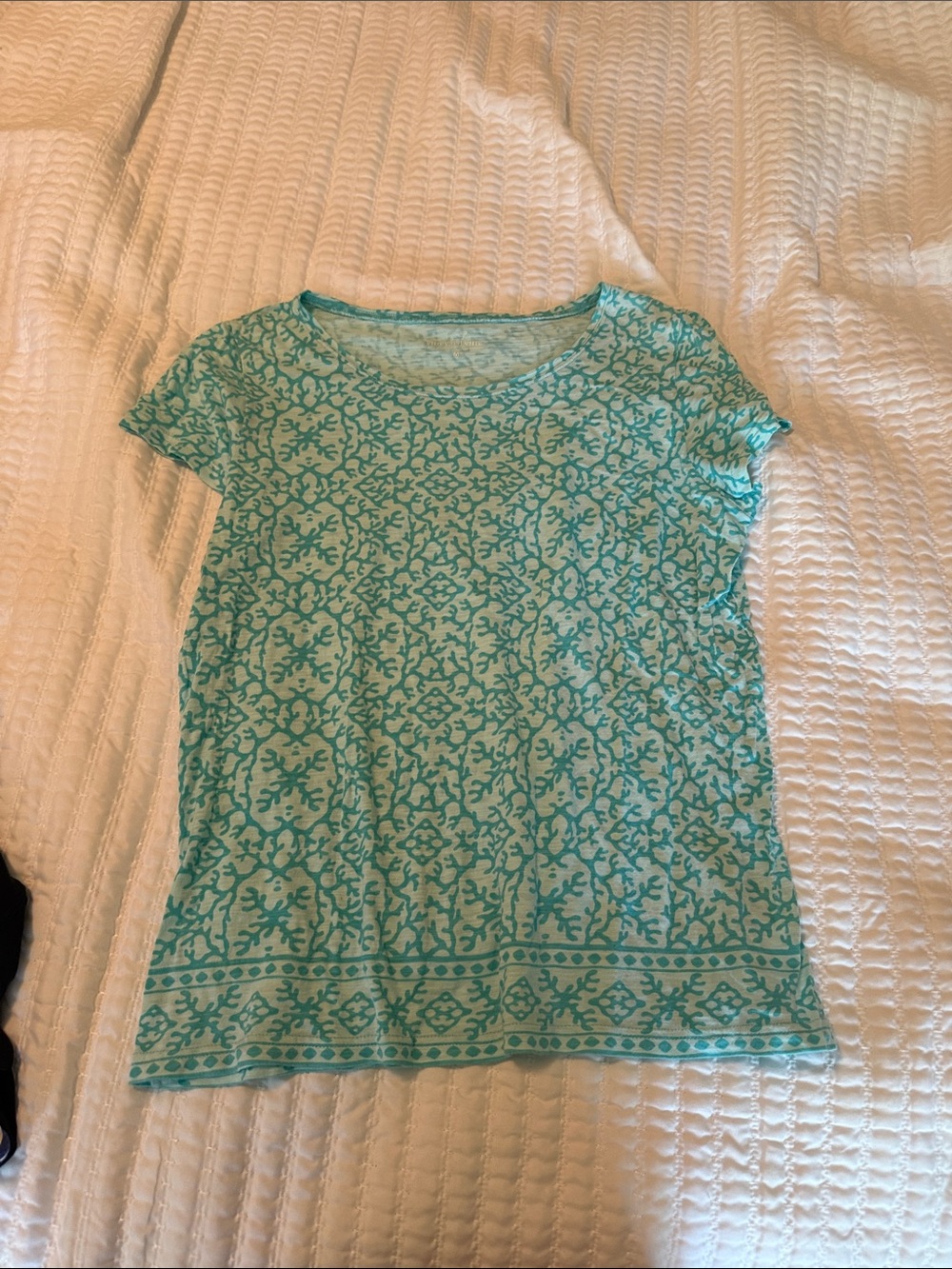 Vineyard Vines coral top